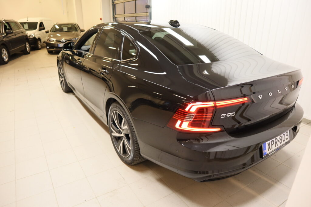 Volvo S90, image 2