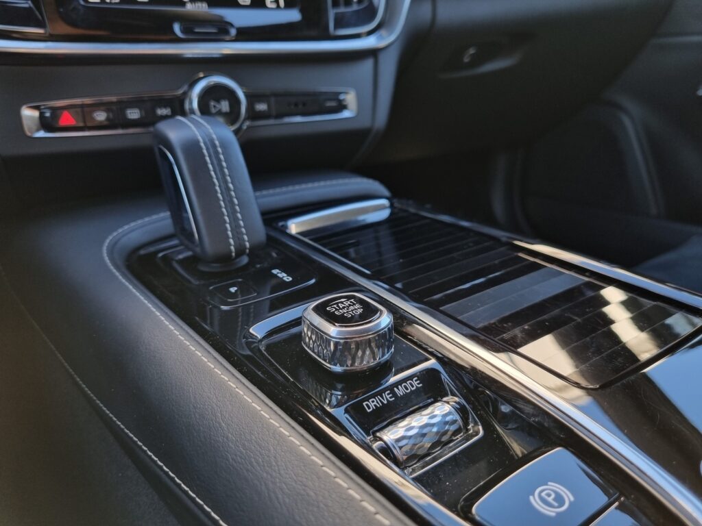 Volvo S90, image 19