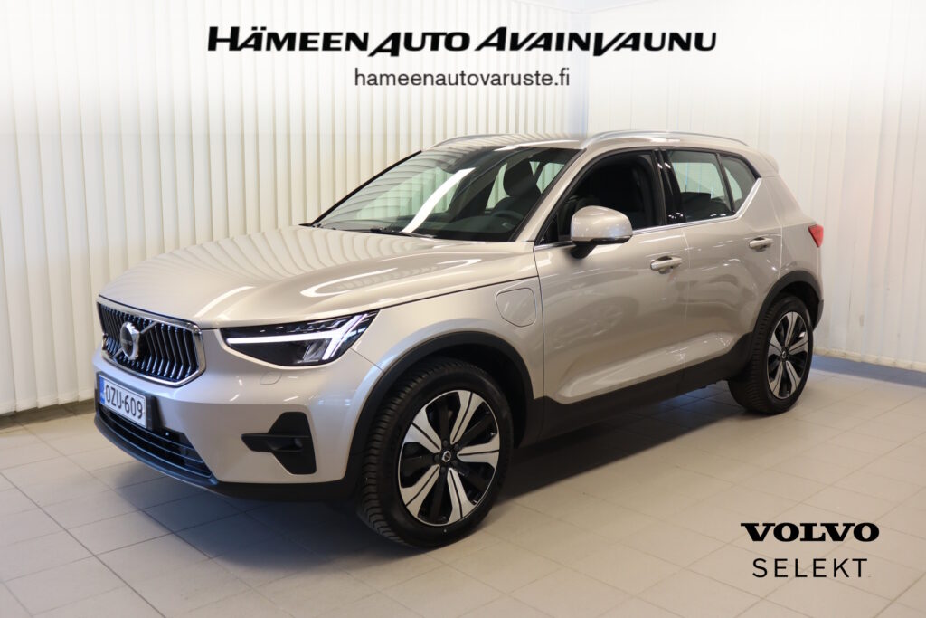 Volvo XC40, image 1