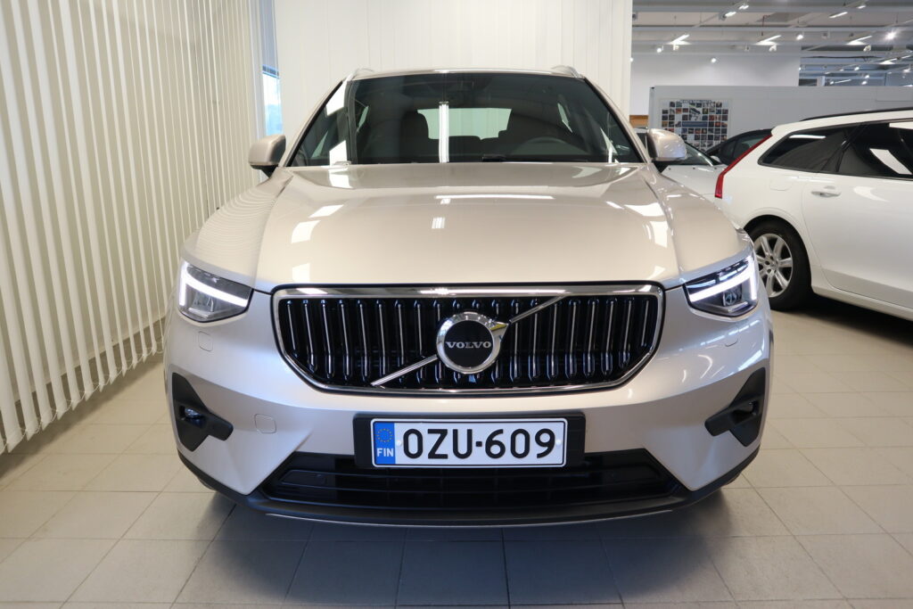 Volvo XC40, image 2