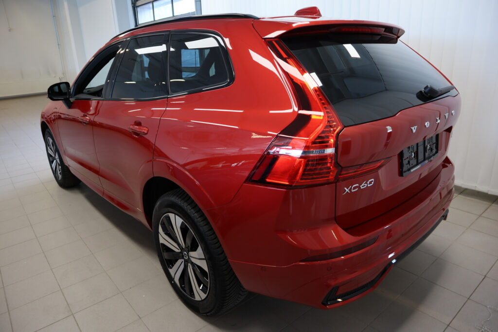 Volvo XC60, image 2