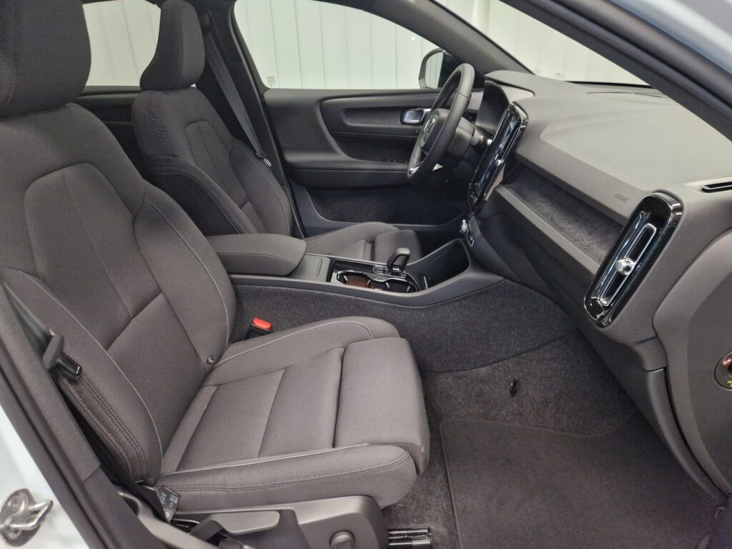 Volvo C40, image 11