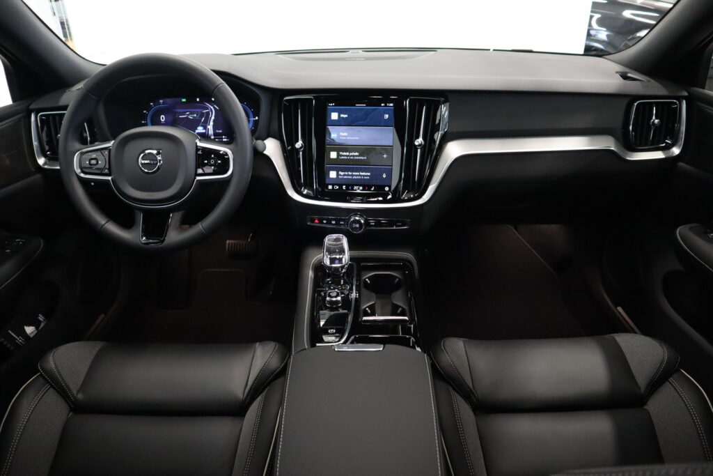 Volvo S60, image 4