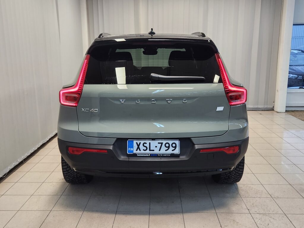 Volvo XC40, image 4