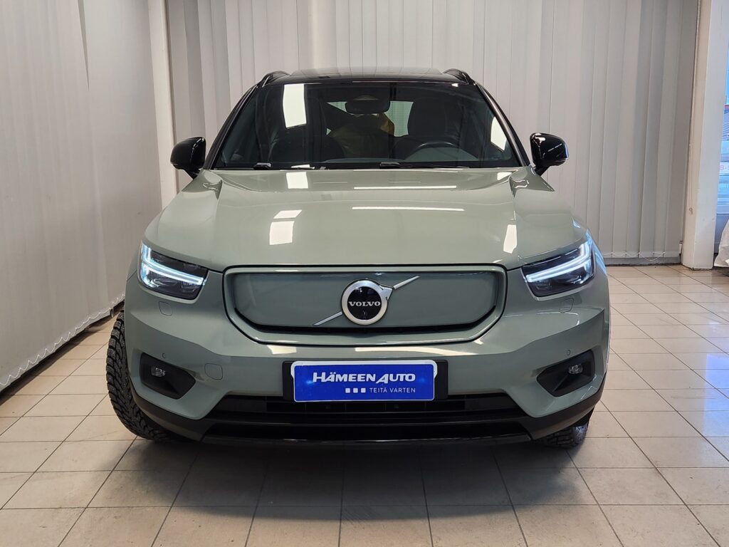 Volvo XC40, image 2