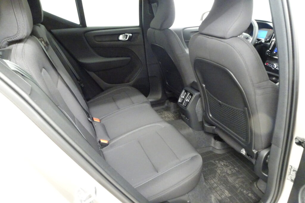 Volvo XC40, image 15