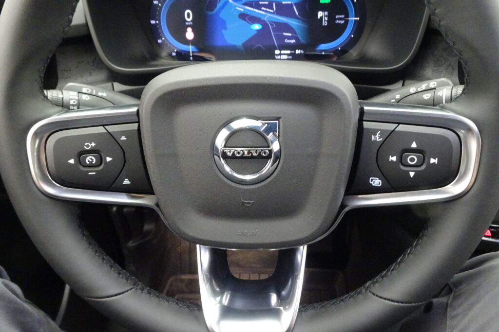 Volvo XC40, image 7