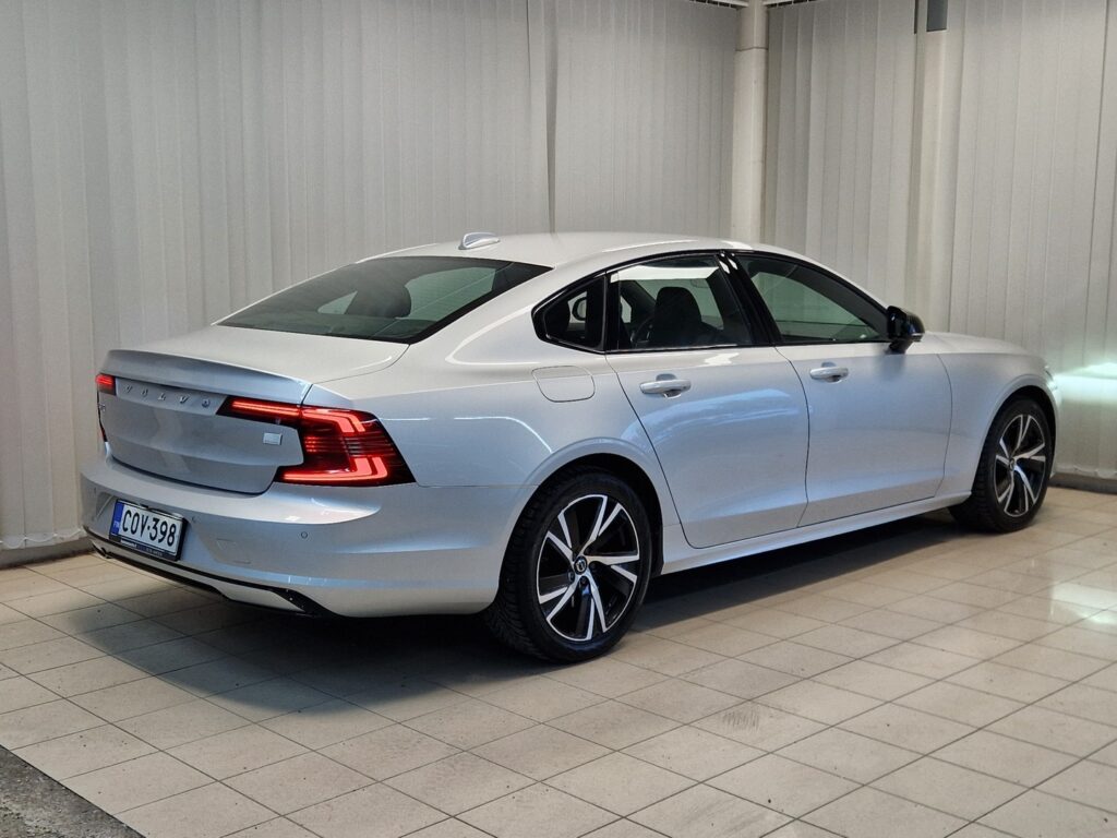 Volvo S90, image 2