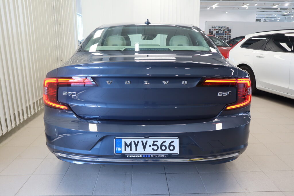 Volvo S90, image 4