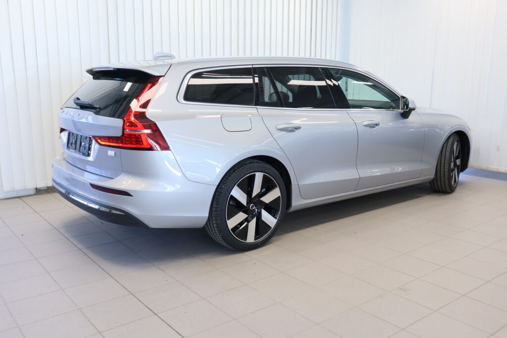 Volvo V60, image 11