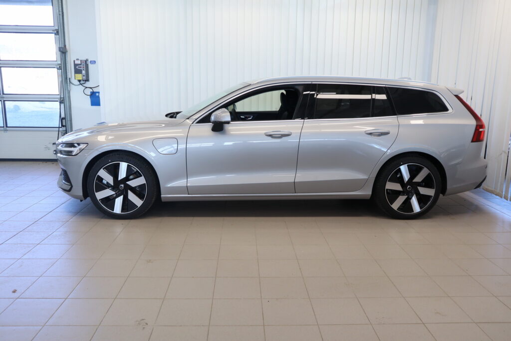 Volvo V60, image 2