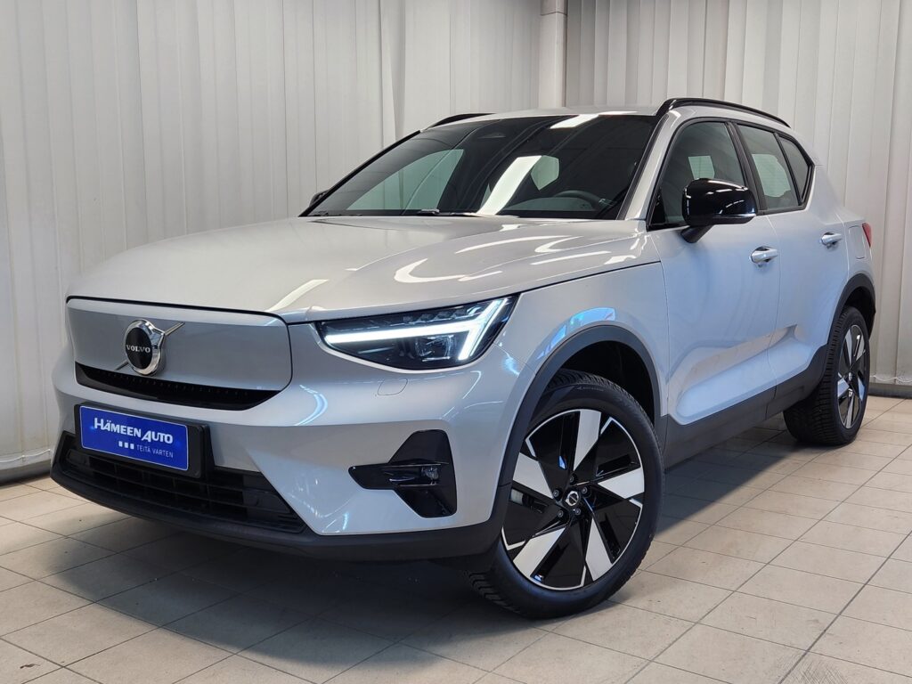 Volvo XC40, image 2