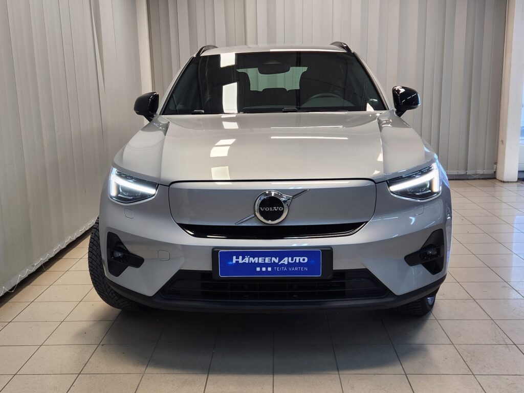 Volvo XC40, image 3