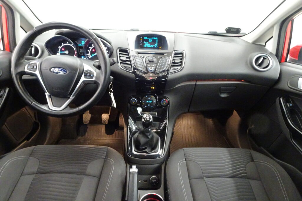 Ford Fiesta, image 5