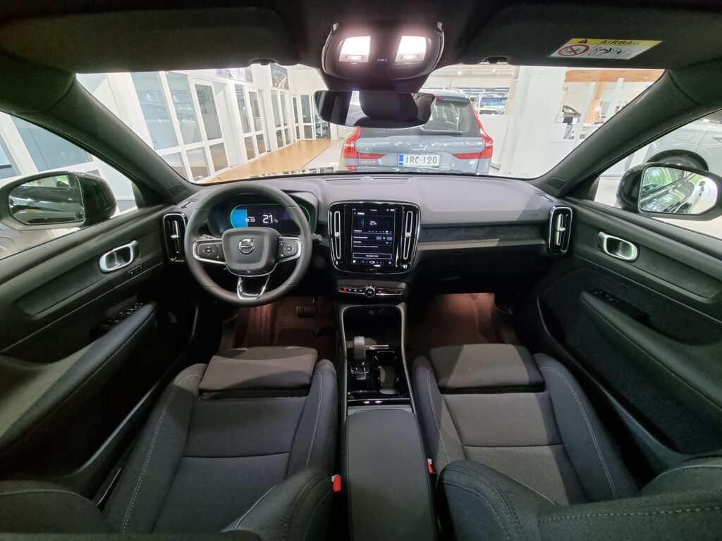 Volvo XC40, image 11