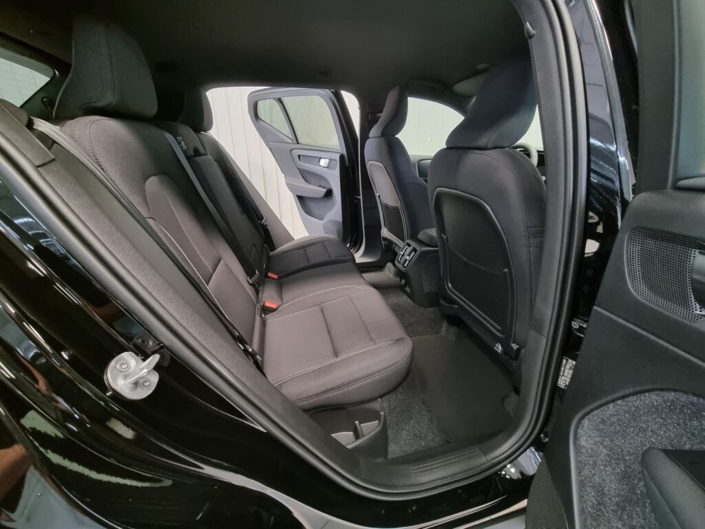 Volvo XC40, image 9