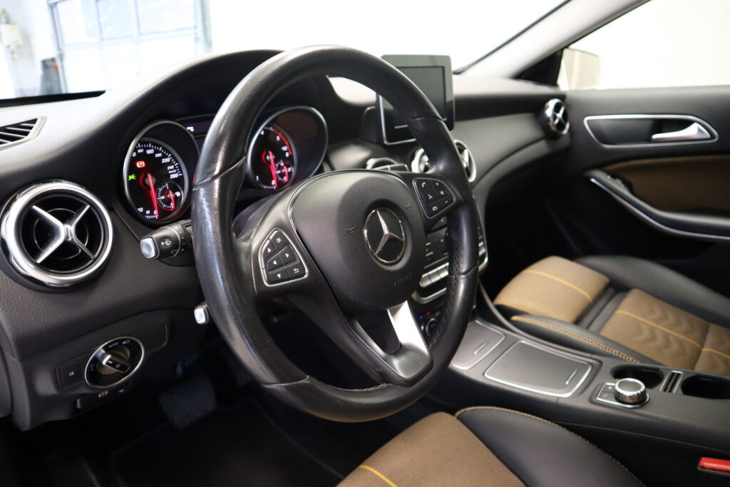 Mercedes-Benz GLA, image 5