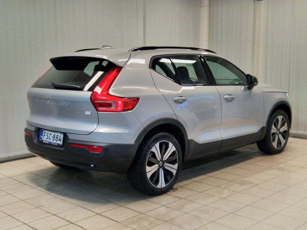 Volvo XC40, image 2