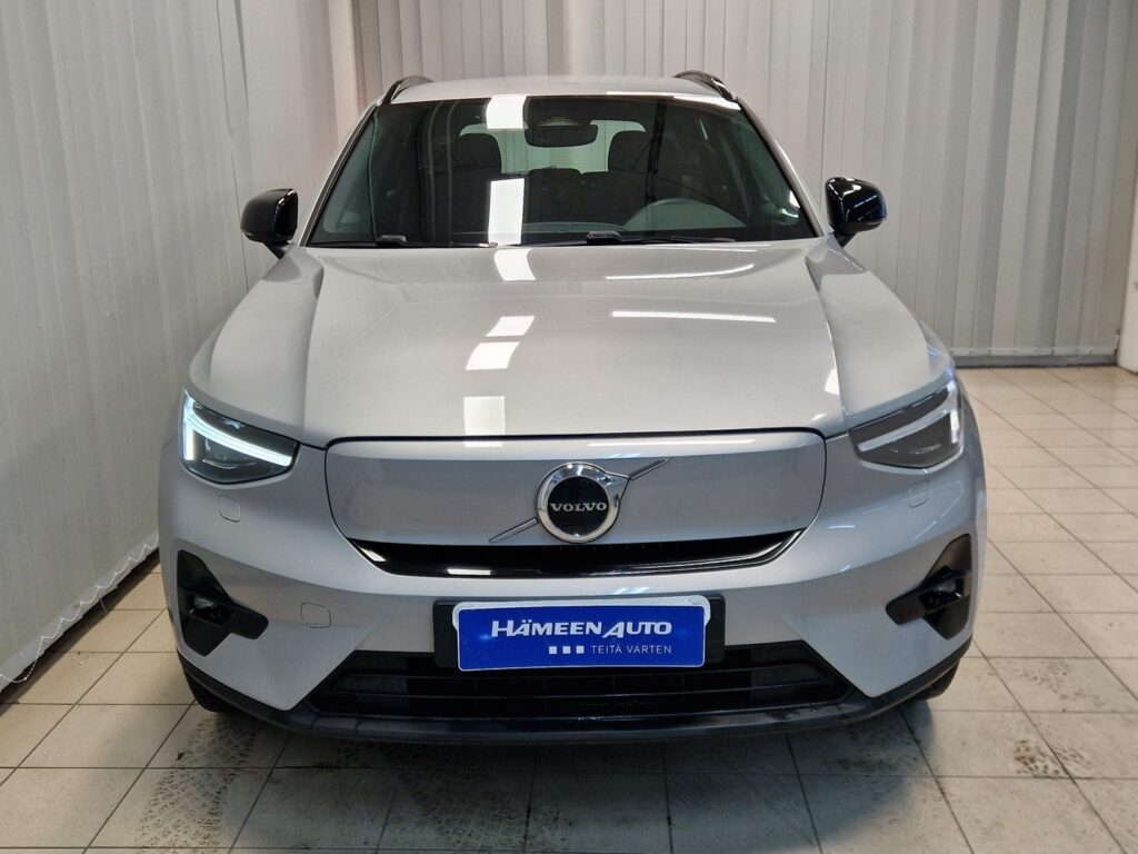 Volvo XC40, image 3