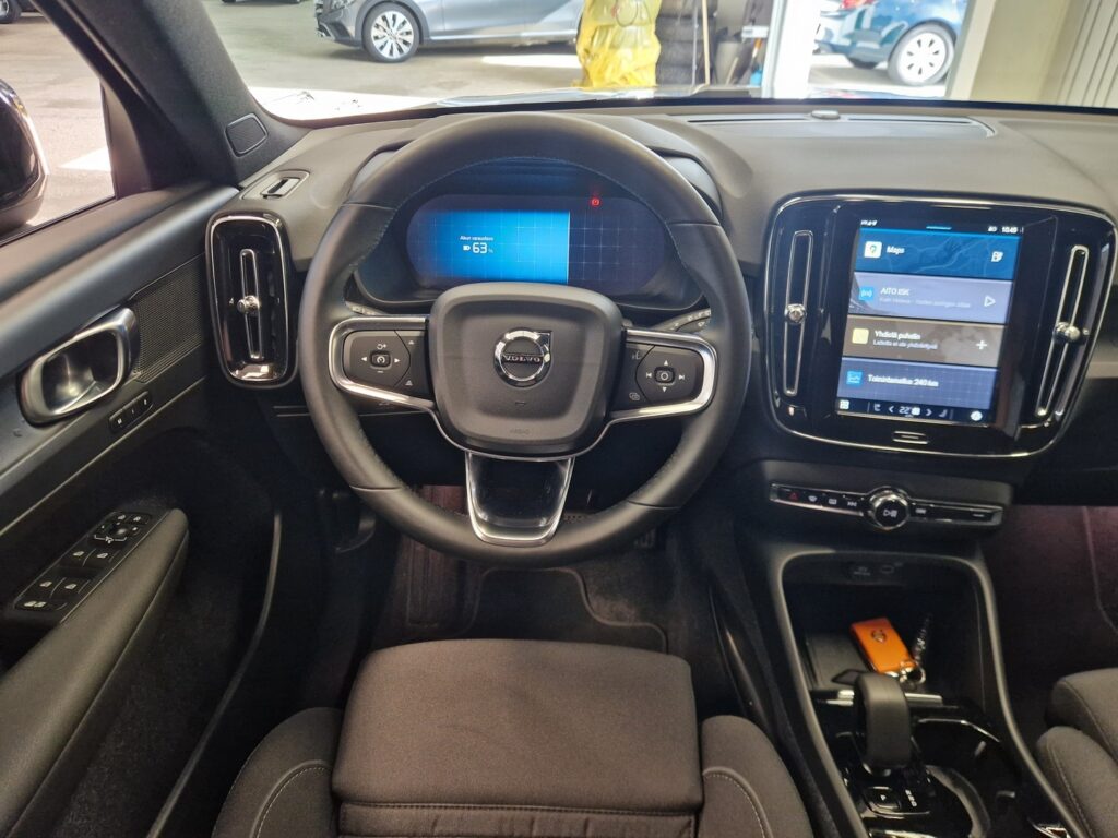 Volvo XC40, image 8