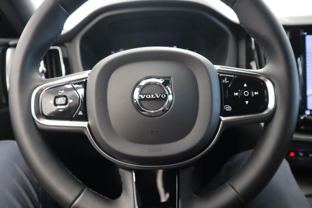 Volvo XC60, image 11