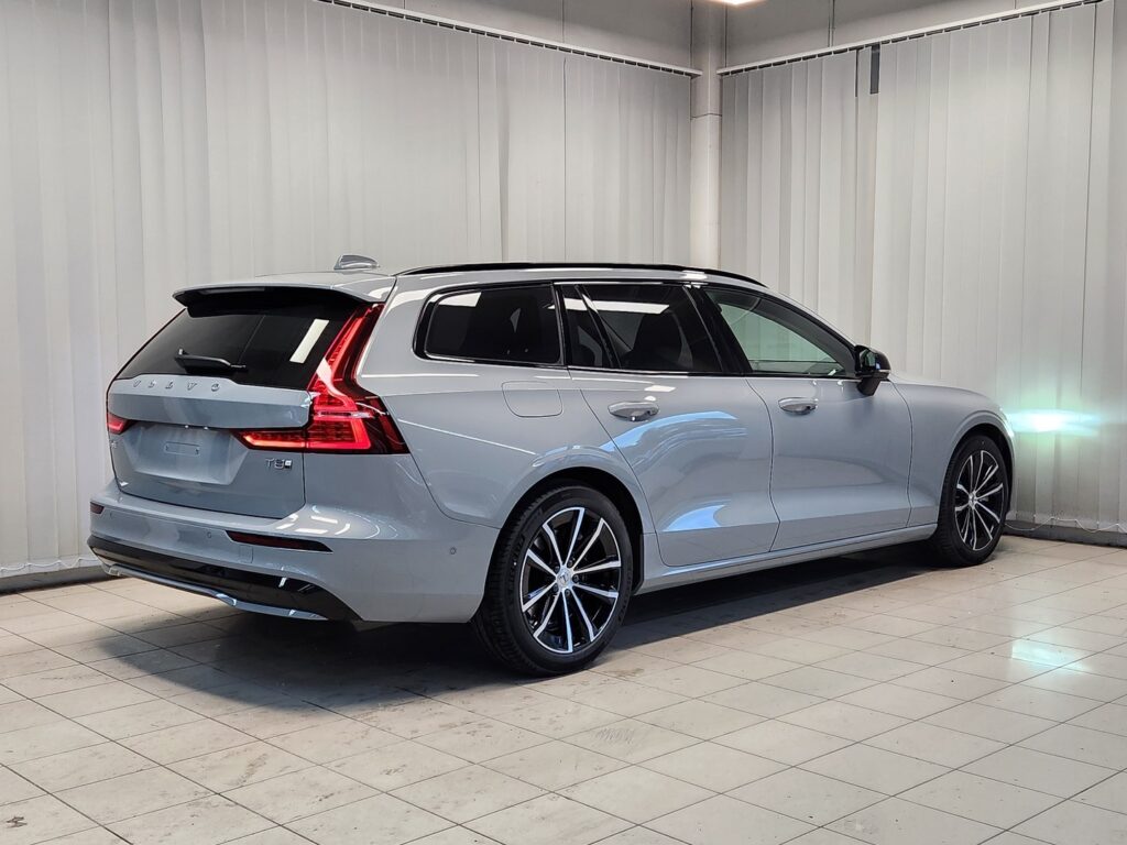 Volvo V60, image 4