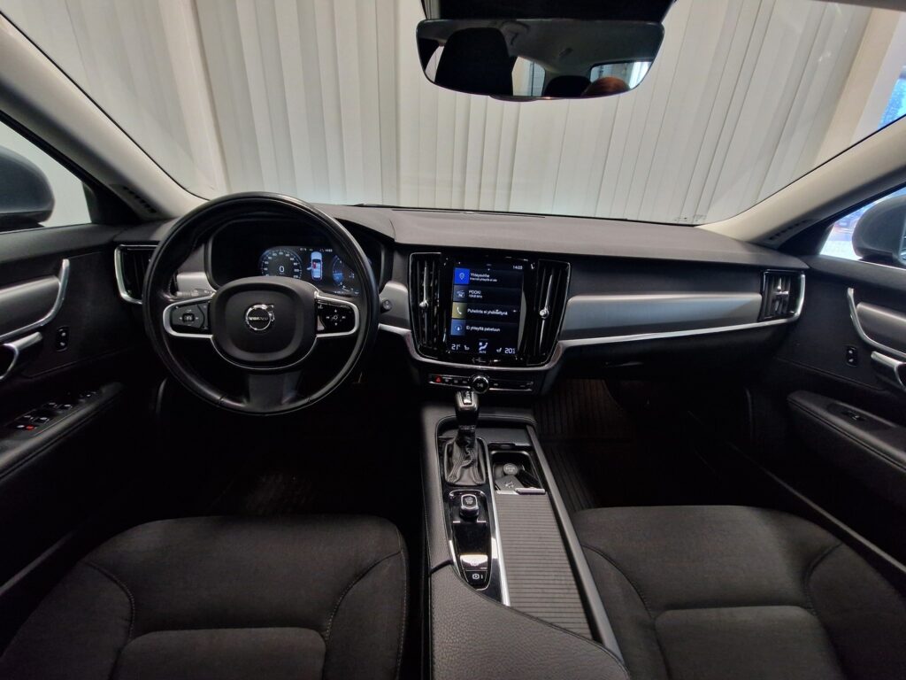 Volvo V90, image 8