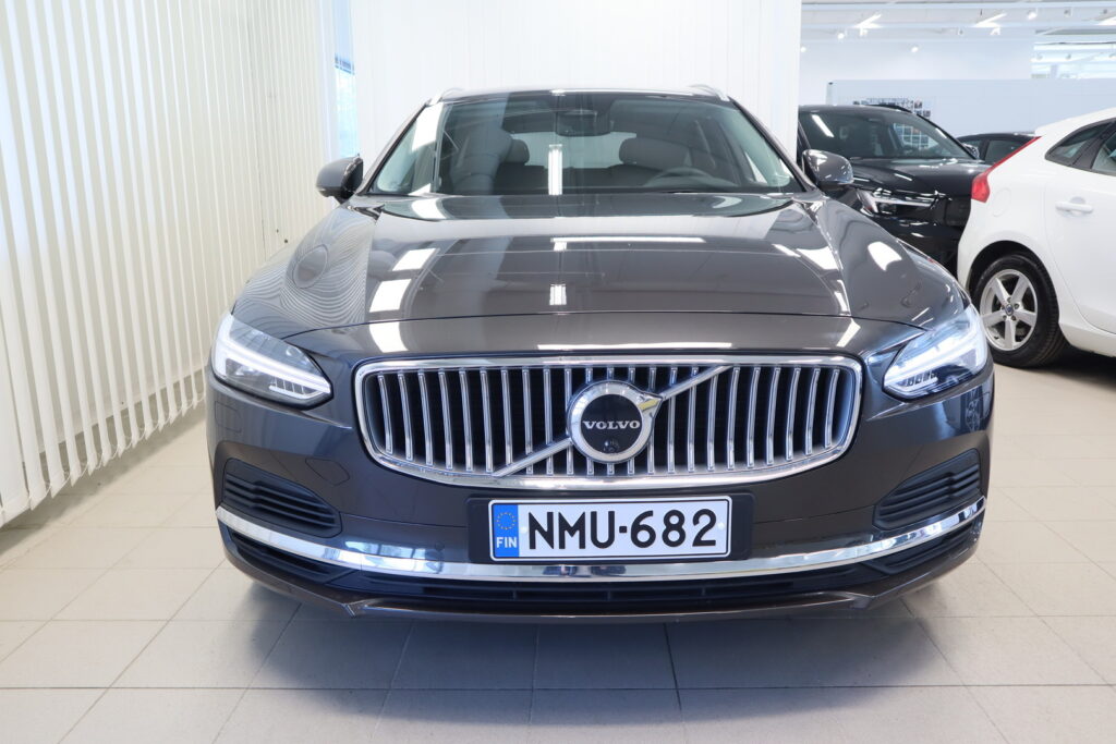 Volvo V90, image 2