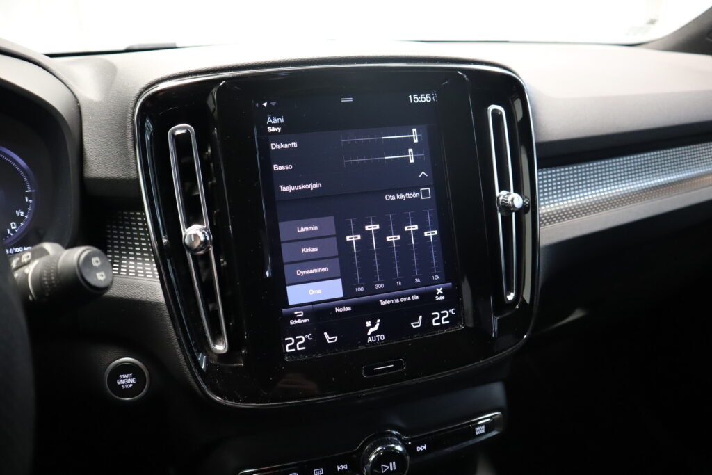 Volvo XC40, image 14