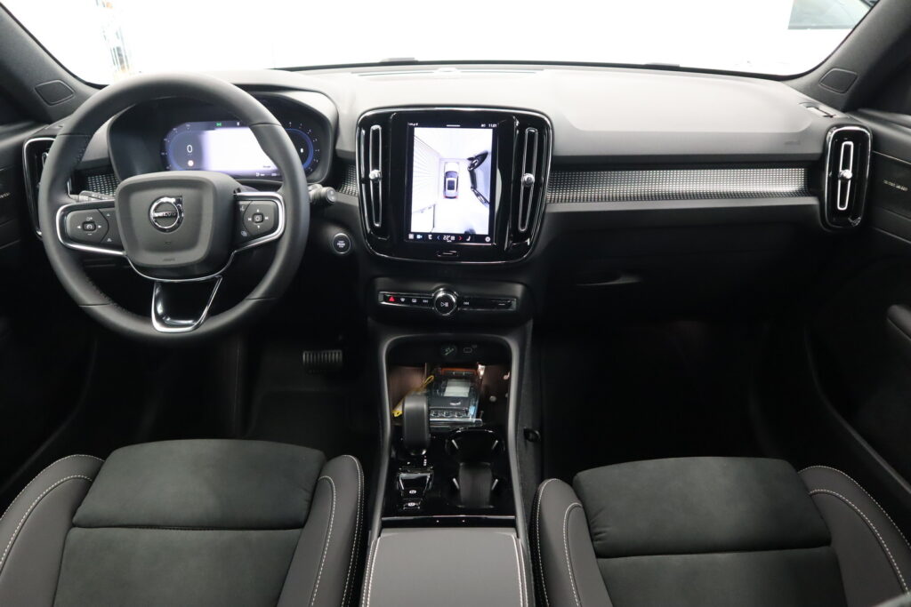 Volvo XC40, image 5