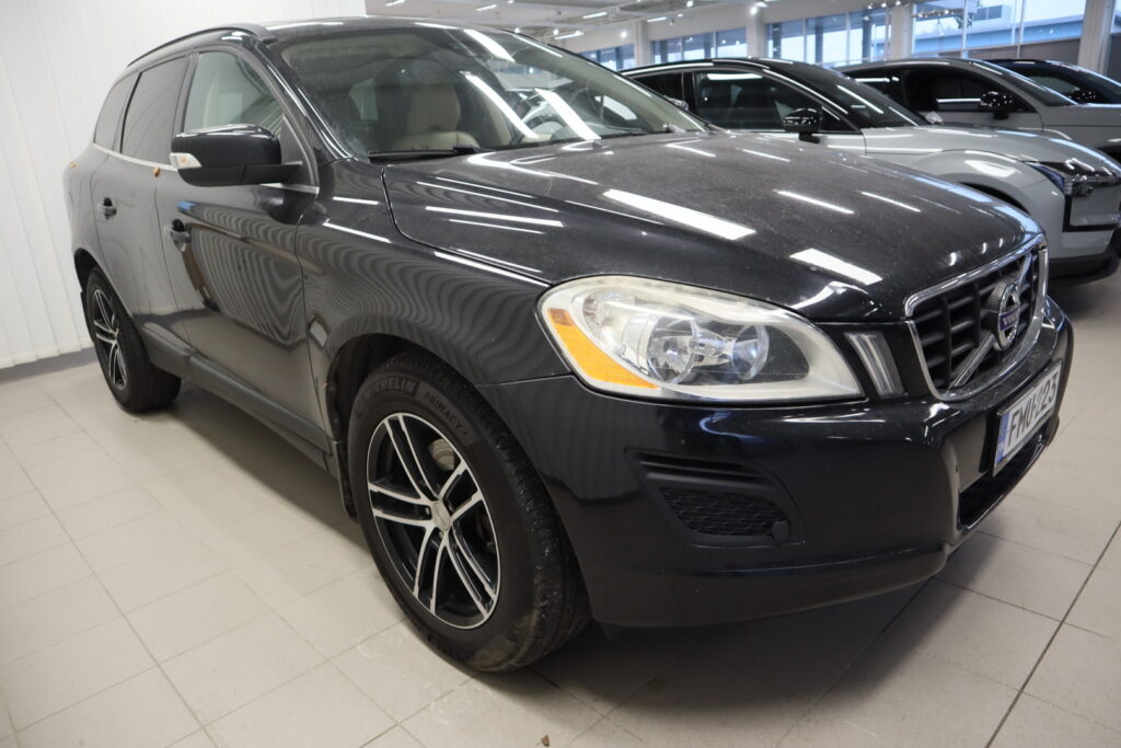 Volvo XC60, image 2