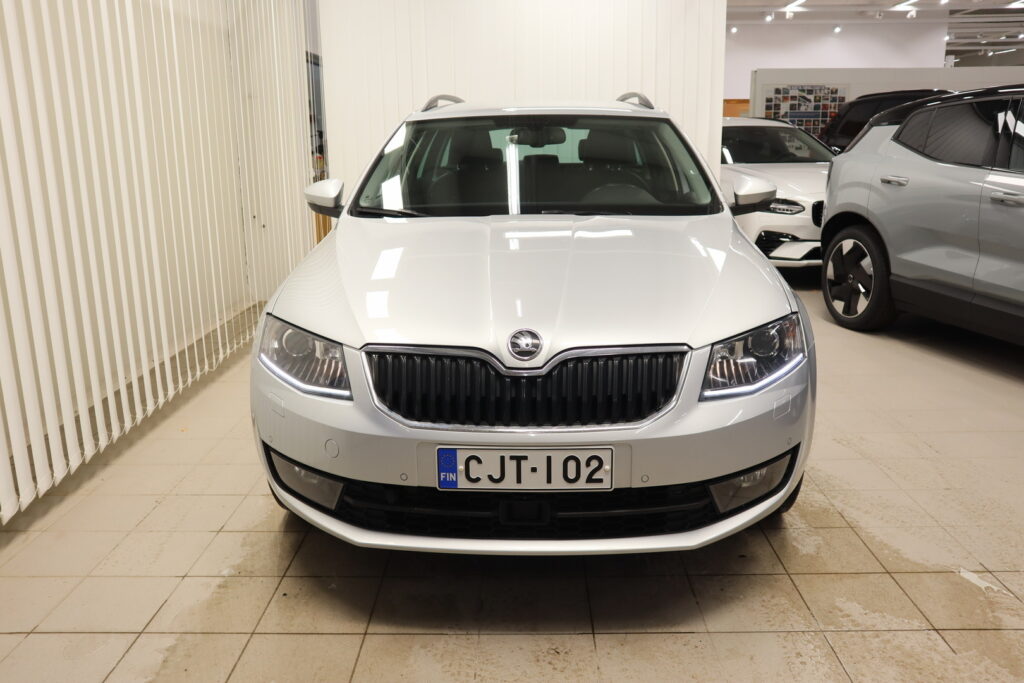 Skoda Octavia, image 2