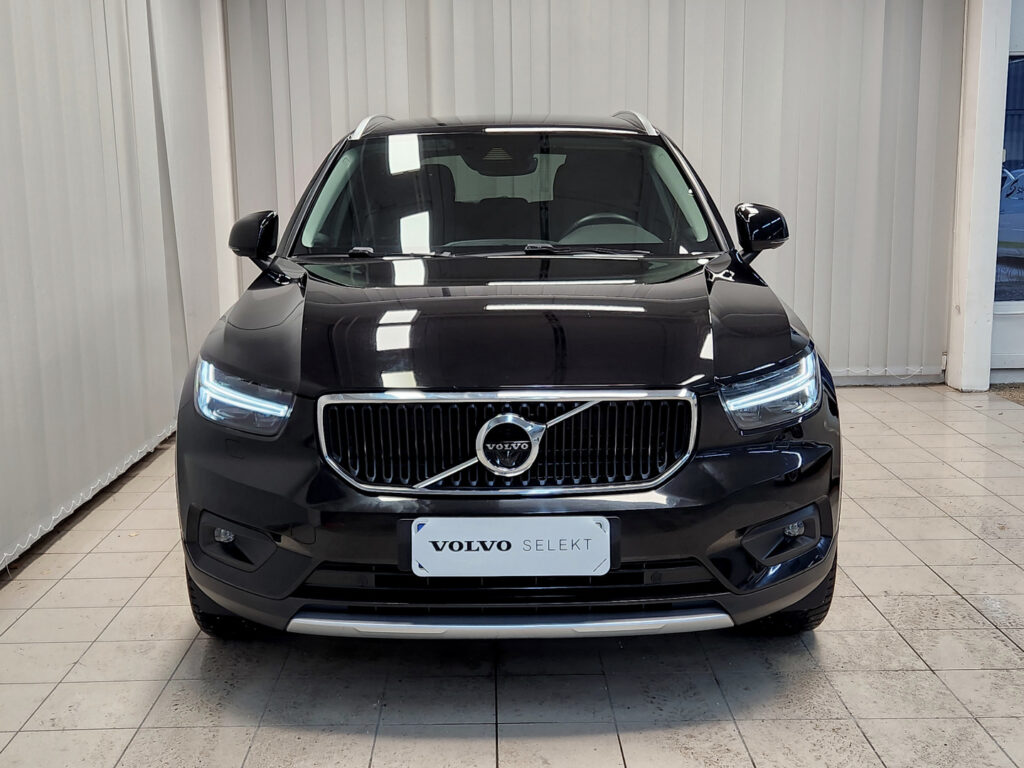 Volvo XC40, image 2