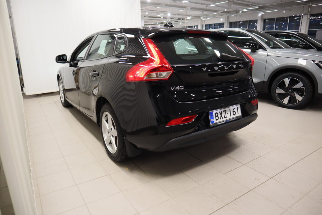 VOLVO V40, image 6