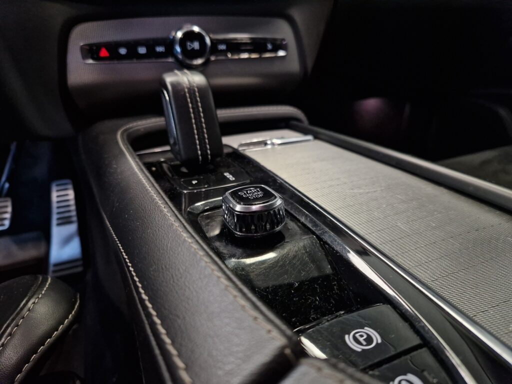 Volvo XC90, image 17