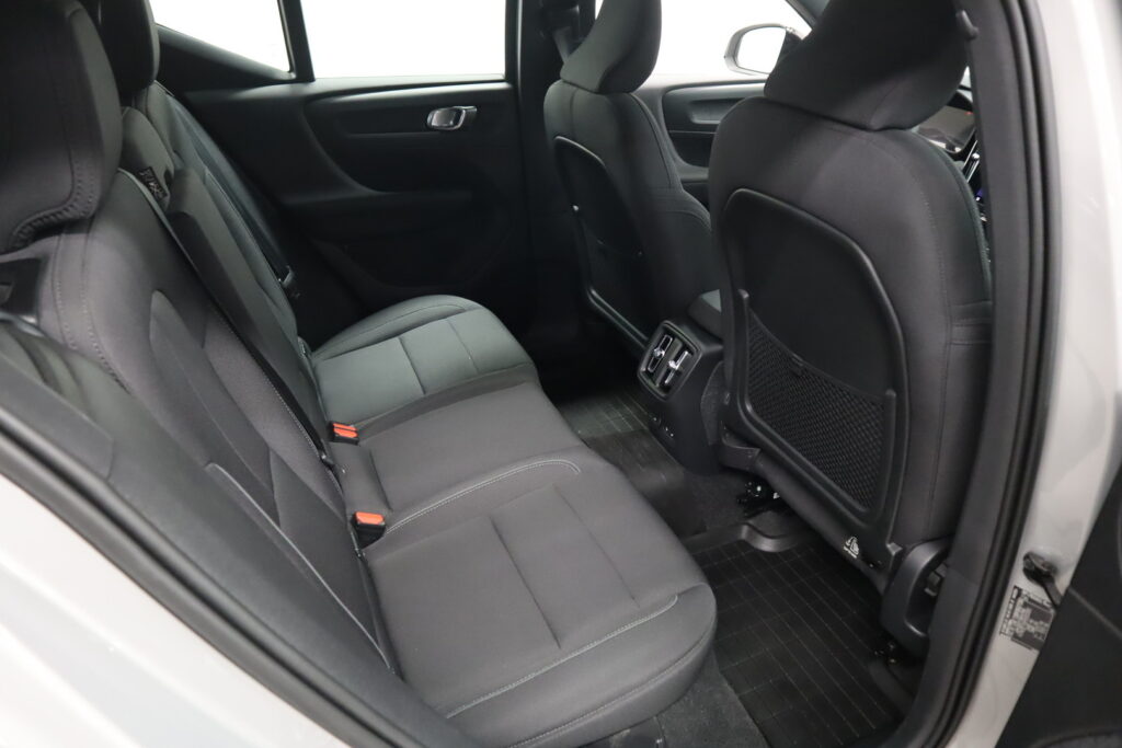 Volvo XC40, image 10