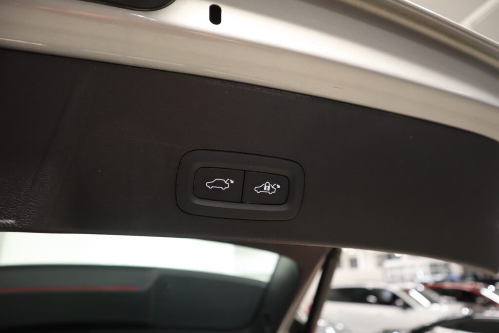 Volvo XC40, image 12