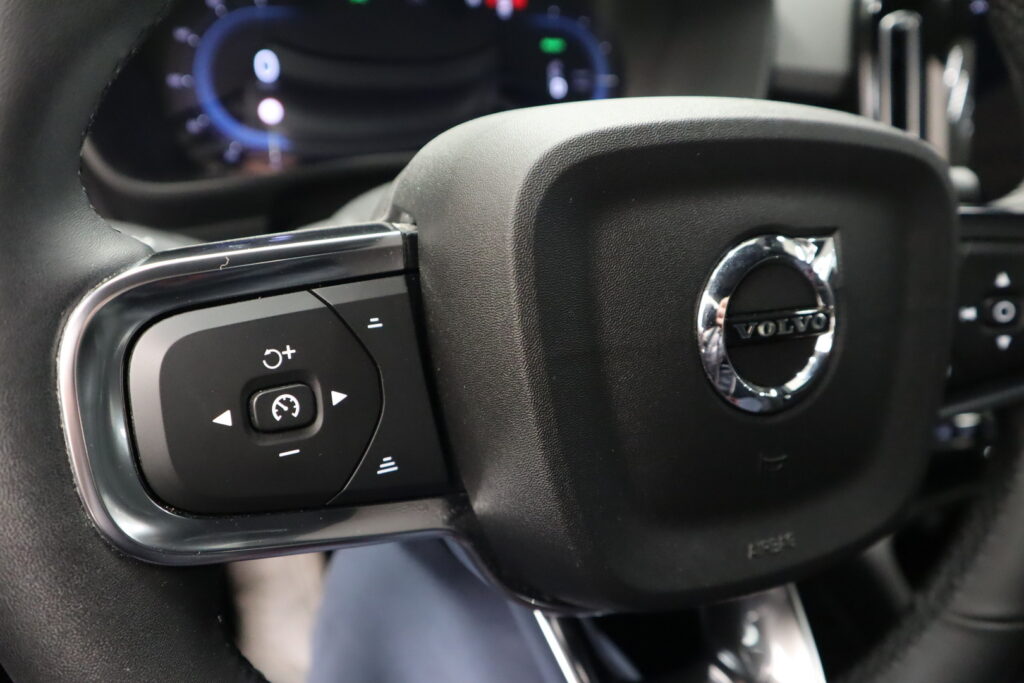 Volvo XC40, image 17