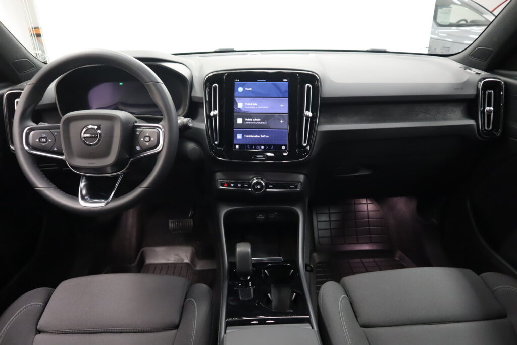 Volvo XC40, image 7
