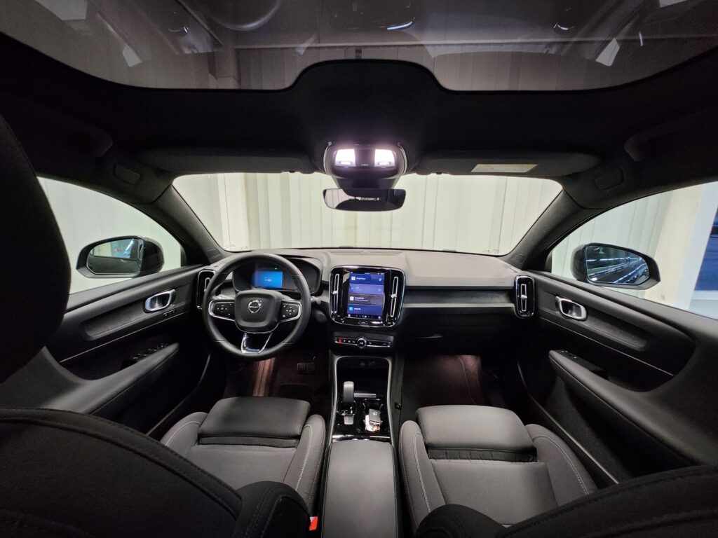 Volvo C40, image 10