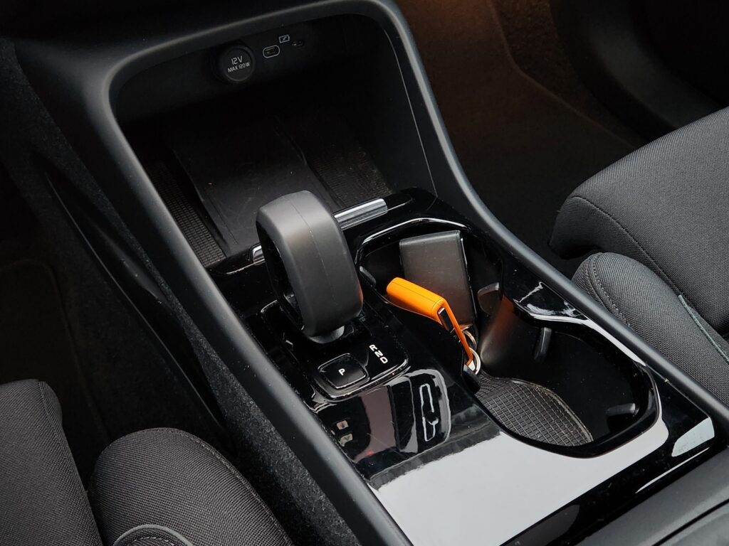 Volvo C40, image 17