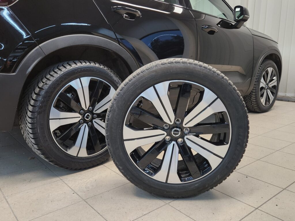 Volvo C40, image 23