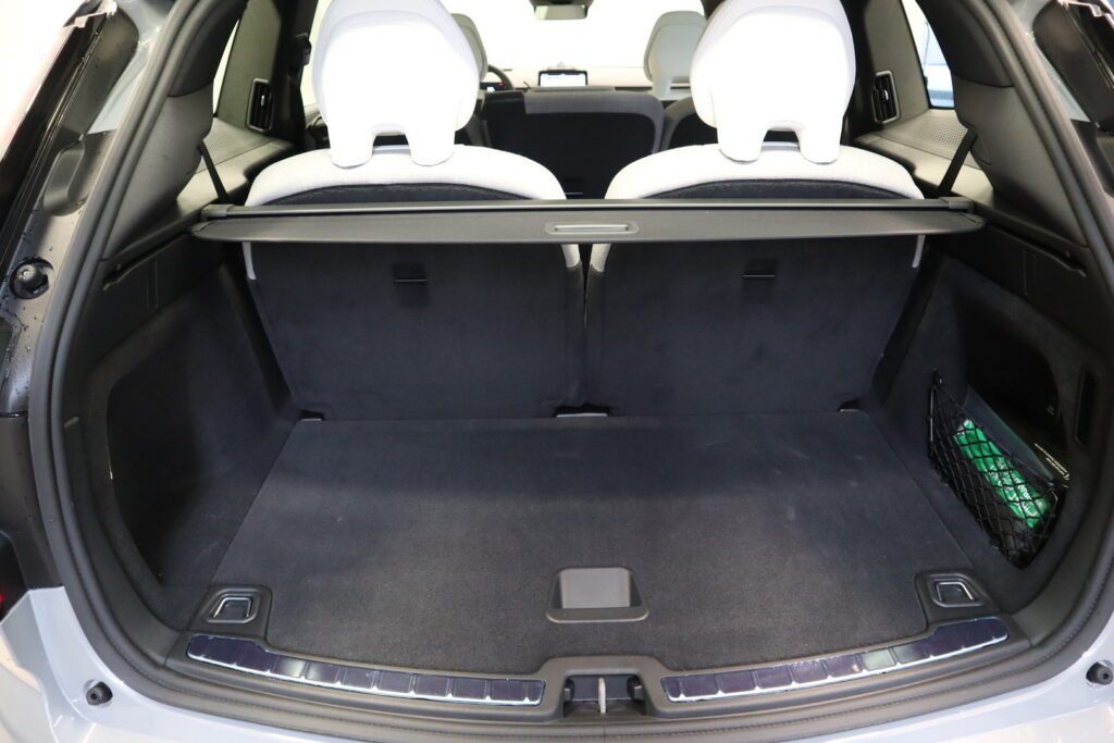 Volvo EX90, image 15