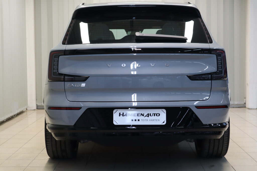 Volvo EX90, image 18