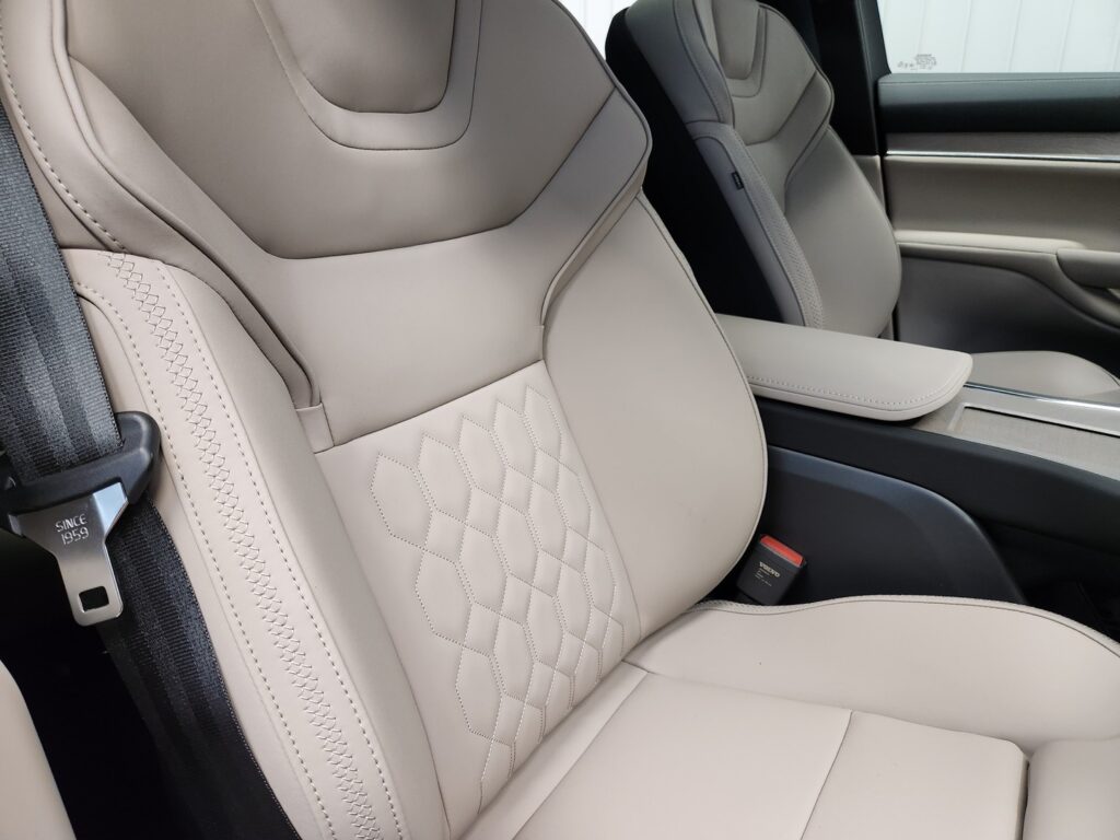 Volvo EX90, image 16