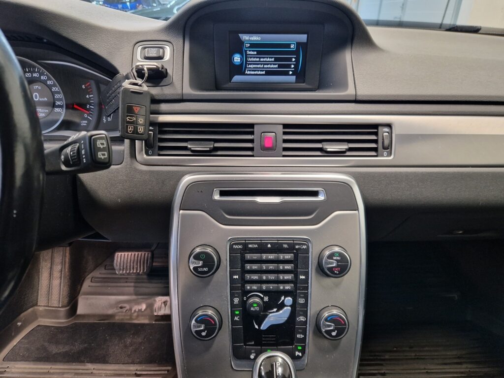 Volvo V70, image 14