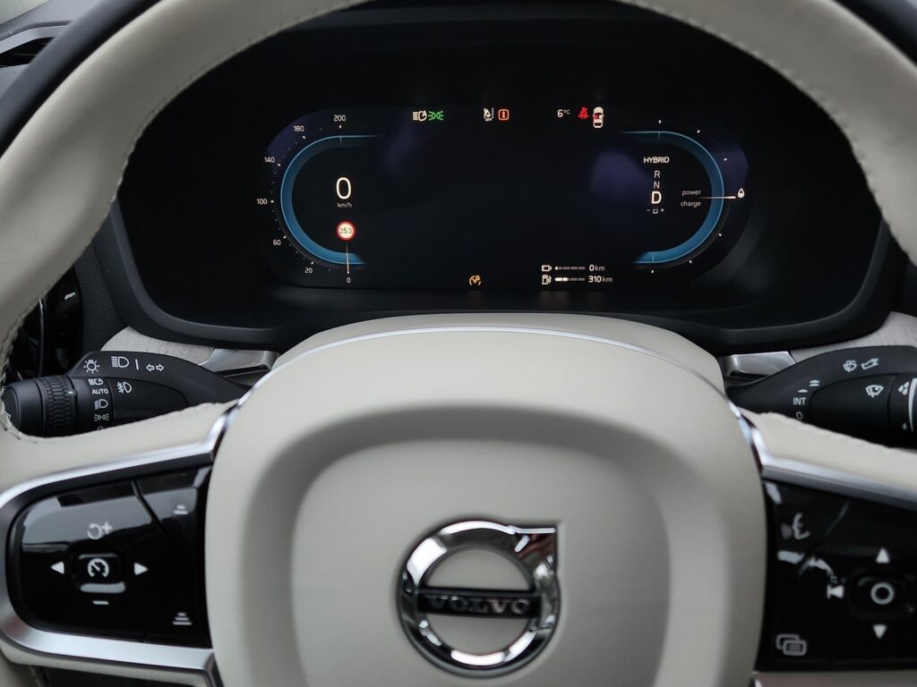 Volvo S60, image 13