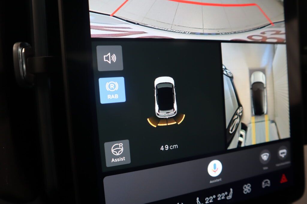 Volvo EX30, image 15