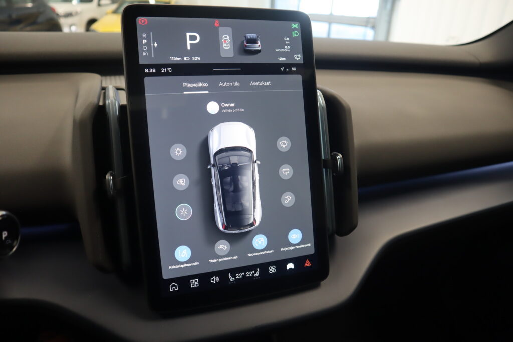 Volvo EX30, image 16