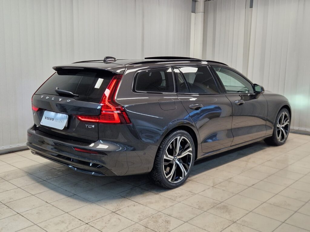 Volvo V60, image 2